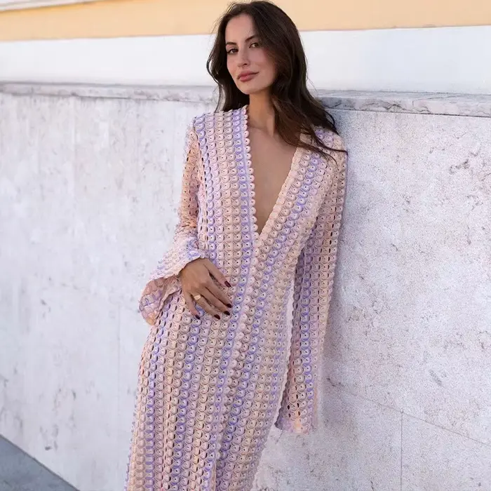 Robe de plage en dentelle à col en V, découpes ajourées, fente haute, une pièce, pour vacances d'été, style bohème, tunique de plage sexy, tunique de maillot de bain, blanche