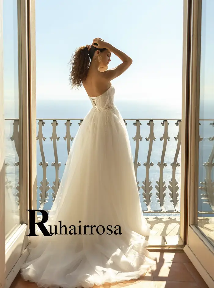 Ruhair Vintage robes De mariée pour Mariages sans manches à lacets Appliques a-ligne chérie