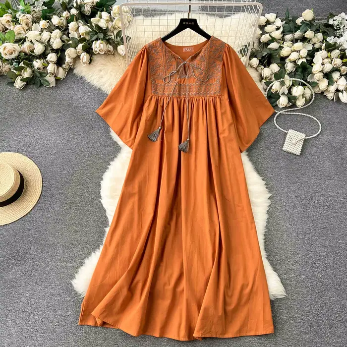 Robe brodée bohème ample et longue pour femmes, col rond, broderie florale, polyester, ligne A, nouvelle collection été, style chic, occasions spéciales