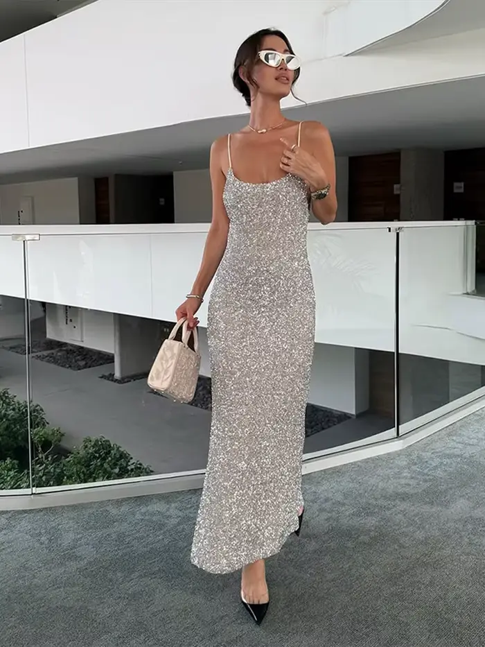 Robe élégante à paillettes pour femmes, automne-hiver, sans manches, col bateau, brillante, robes de soirée, douces vacances, robes argentées, 2025