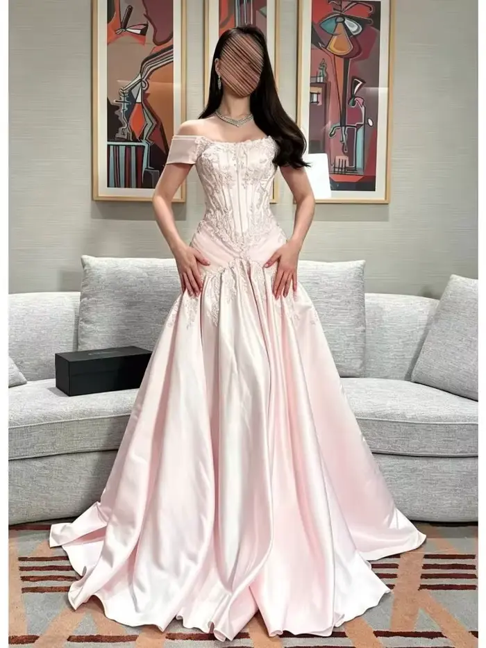 Robes de soirée rose poudré pour femmes