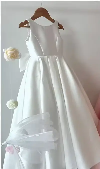 Louise robe de fille de fleur pour mariage 2025 sans manches avec nœud princesse enfant premier eucharistique