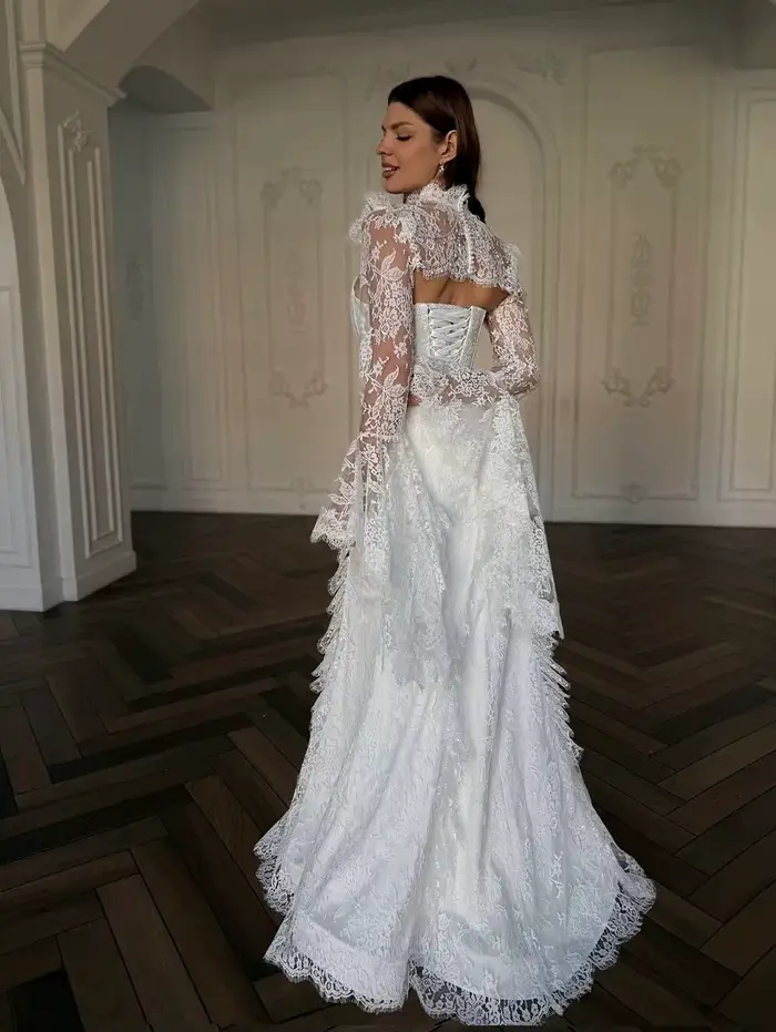 Robe de mariée sirène élégante sur mesure en dentelle blanche