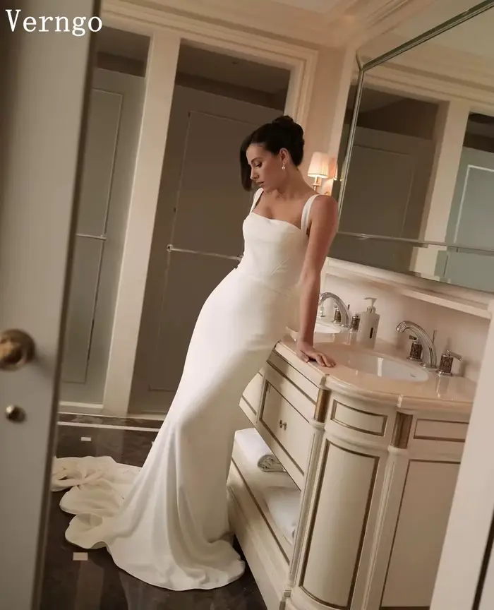 Robe de Mariée de Luxe Verngo avec Nœud, Bretelles Spaghetti, Coupe Sirène, Personnalisable pour Bal de Promo ou Cérémonie Civile Occasions Spéciales