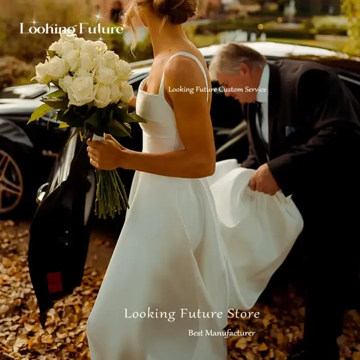 Robe de Mariée Longue Blanche Classique Ligne A Sur Mesure, Encolure Carrée, Fines Bretelles, Formelle, avec Plis, Style Vintage, Dos Nu, Fente Haute et Robe Élégante Personnalisée pour Mariage et Cér