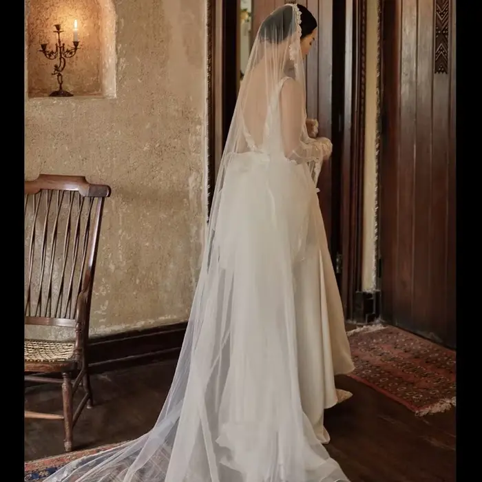 Robe de Mariée Élégante en Dentelle