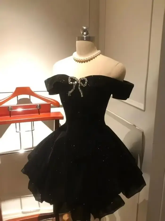 Robe de soirée noire gothique pour femmes