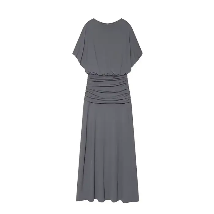 Robe longue élégante et ajustée pour femme