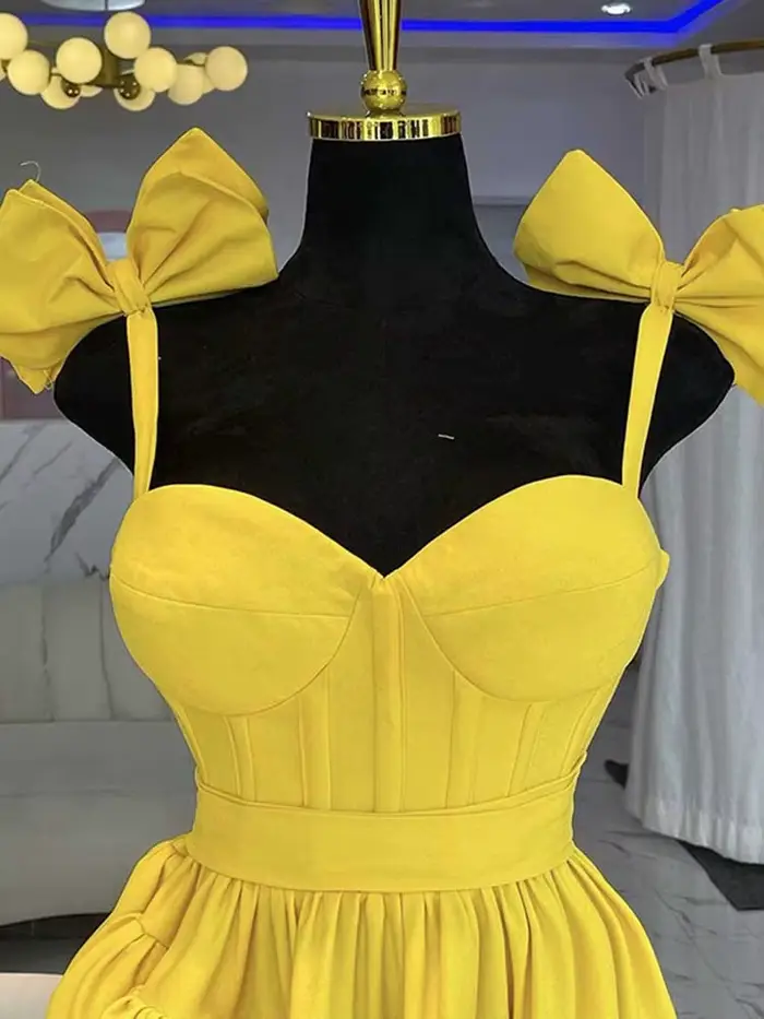 Robe longue jaune clair pour femmes