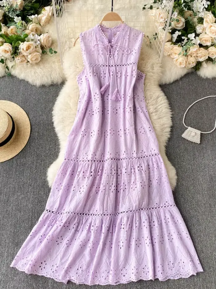 Robe mi-mollet style bohème pour femme, vêtement d'été uni à lacets, col en V, taille haute, broderie, sans manches, pour la plage et les vacances