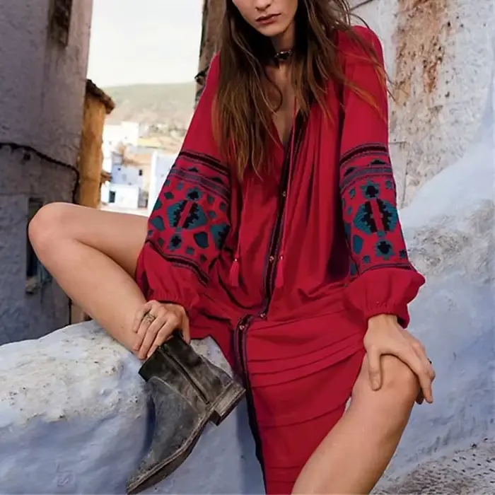 Robe Boho en coton pour femmes, broderie florale, col rond, pompon, lanterne, manches longues, chemise Vintage, décontractée, vacances
