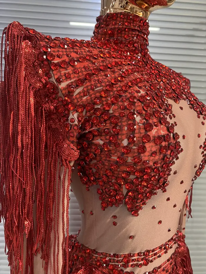 Robe de danse de salon pour femme en polyester rouge scintillante avec strass et paillettes pour soirée spectacle danse hip-hop photo