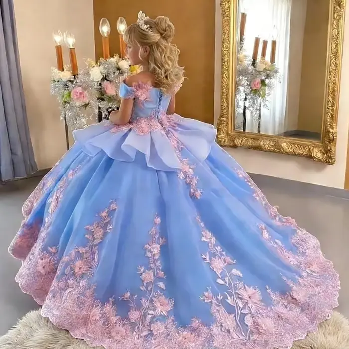 Robe de demoiselle d'honneur en tulle à volants