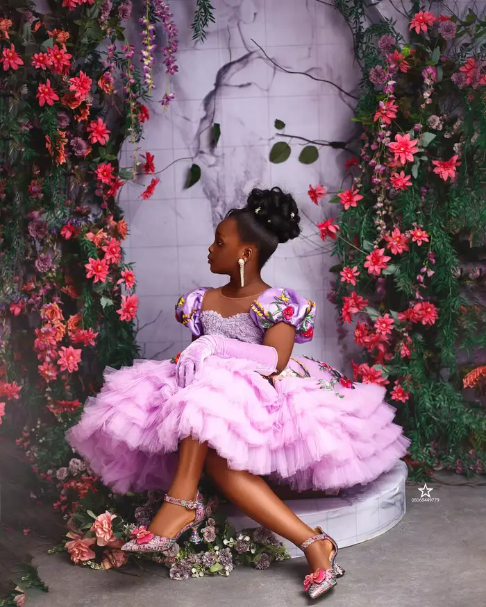 Robe de reconstitution historique florale µpour filles
