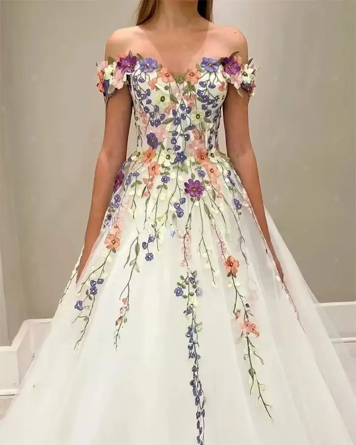 Robe De mariée en dentelle à fleurs
