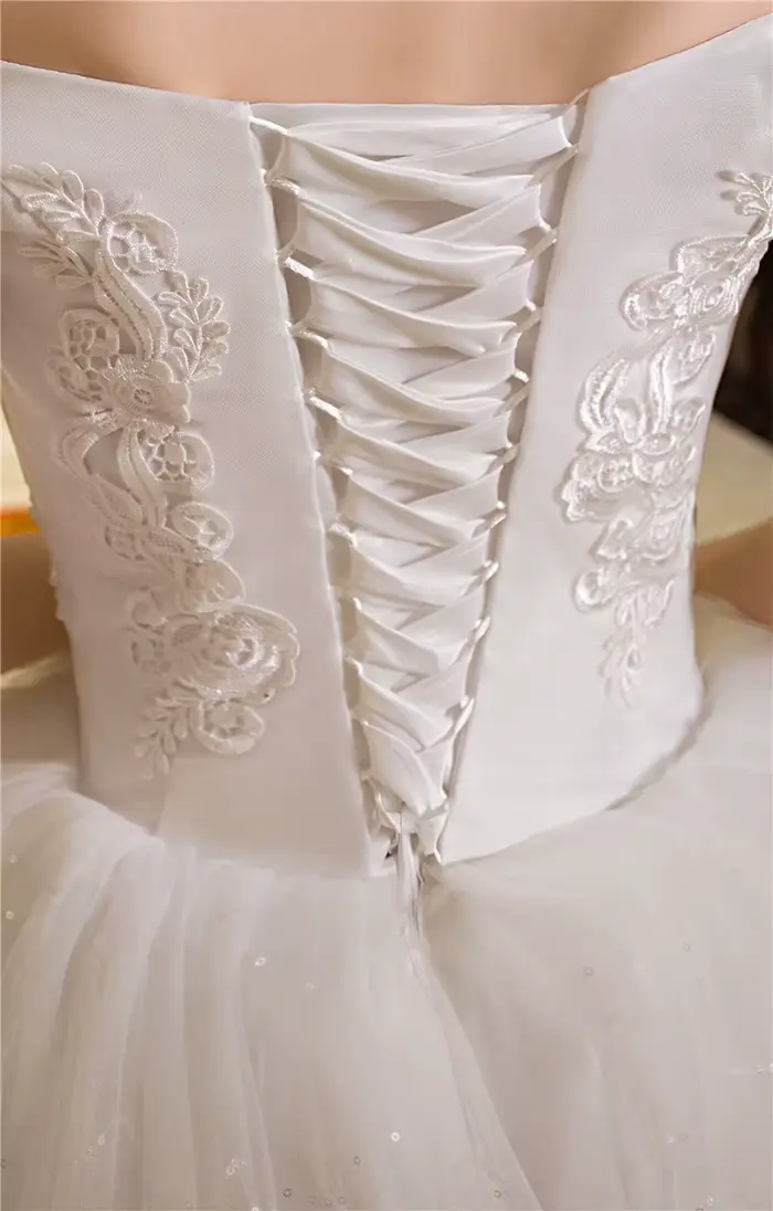 Robe de mariée en dentelle sexy princesse initiée col bateau demi-manches soutien-gorge intégré pour femmes enceintes occassions spéciales