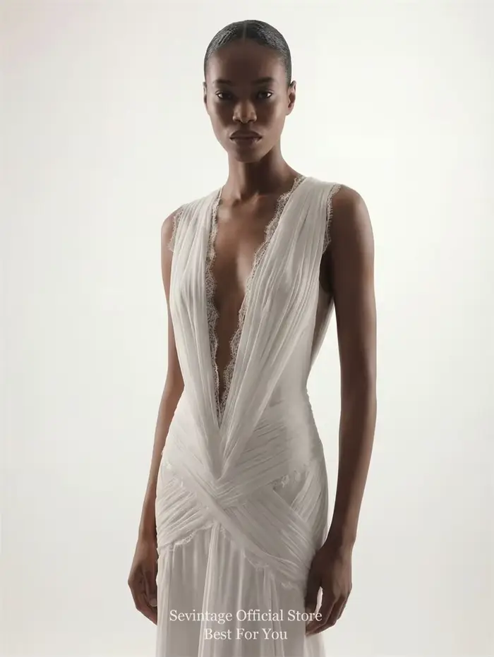 Robe de mariée bohème en mousseline Sevintage col en V sans manches dos nu plissée en dentelle coupe trapèze sur mesure pour femmes enceintes occasions spéciales