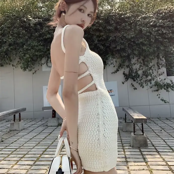 Robe blanche dos nu pour femme