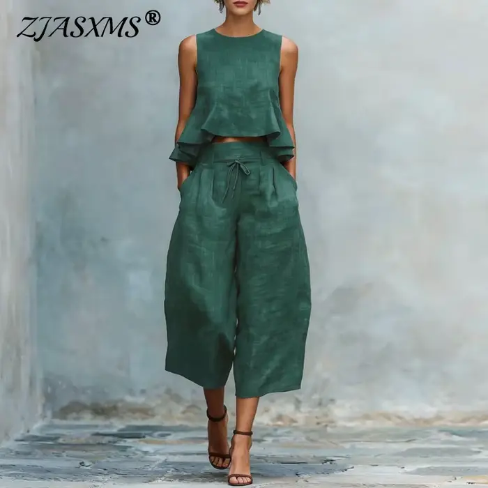 Ensemble décontracté élégant pour femmes avec débardeur sans manches et pantalon à volants pour occasions spéciales et quotidienne