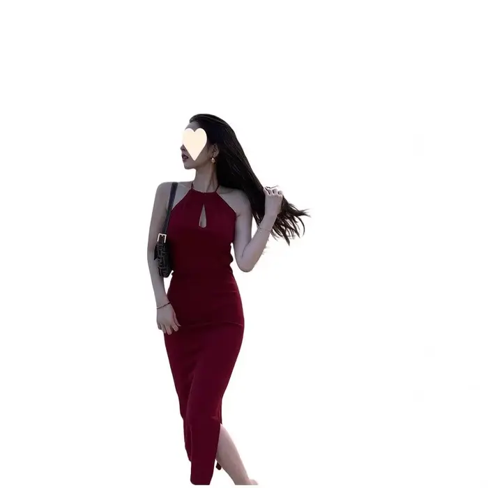 Robe longue noire sexy à épaules dénudées