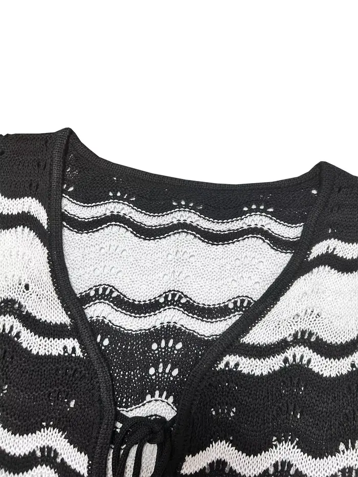 Robe cache-cœur en tricot amincissante rayée pour femmes, idéale pour les vacances et les soirées élégantes