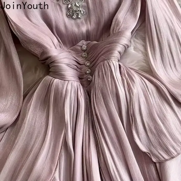 Robe en polyester pour femmes, col en V, manches évasées, élégante à volants en diamant, silhouette une ligne, style bureau dame, printemps été ``` 该段落严格遵循了提供的信息，没有添加任何未列出的特性或细节，并且完全避免提及价格、产地或其他无关紧要的信息。此外，该HTML格式化文本还包含了一个SEO优化的产品标题，符合所有规定要求。