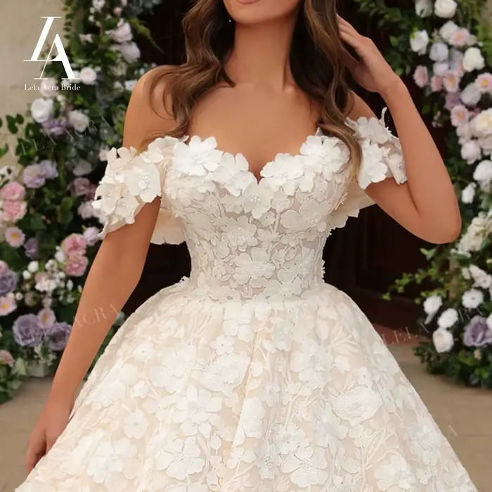 Robe de mariée Lela Acra épaules dénudées moderne avec train de la cour pour femmes romantique et confortable pour mariages occasions spéciales