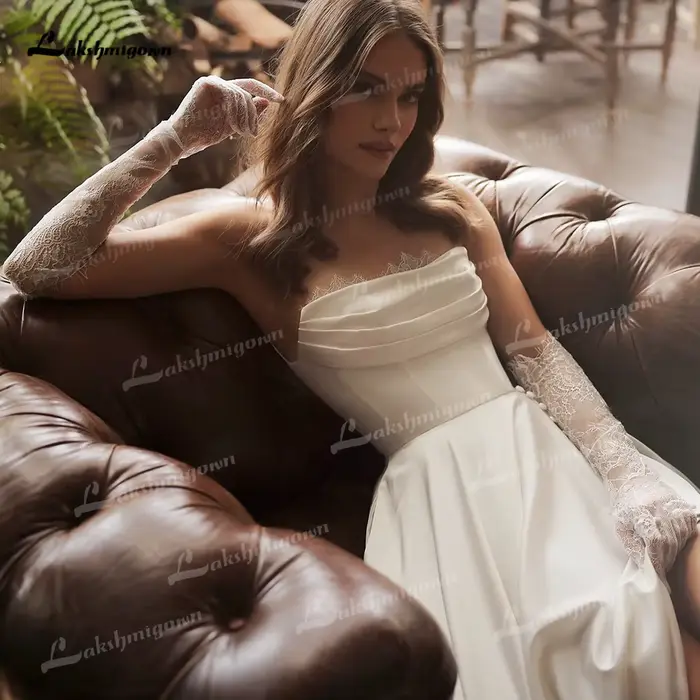 Robe de Mariée en Satin Mousseline A-Ligne Sans Bretelles Personnalisable Élégante pour Femmes Occasions Spéciales