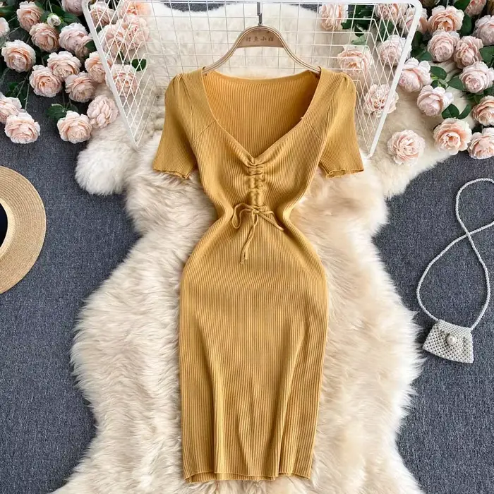 Robe coréenne à manches courtes et col en V pour femmes