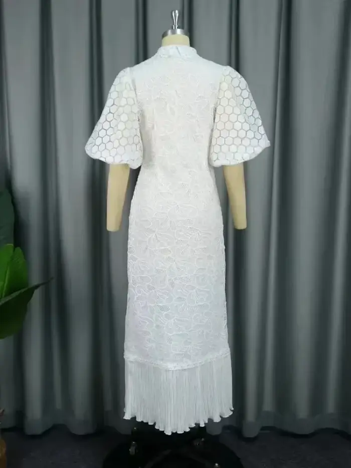 Robes en dentelle blanche pour femmes