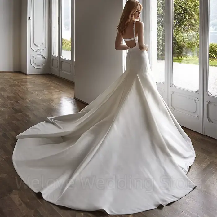 Robe de mariée chic en satin