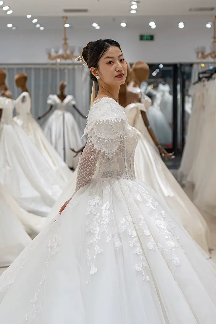 9178 Personnalisé De Luxe Princesse Robe De Mariée 2025 Long Train Manches Bouffantes