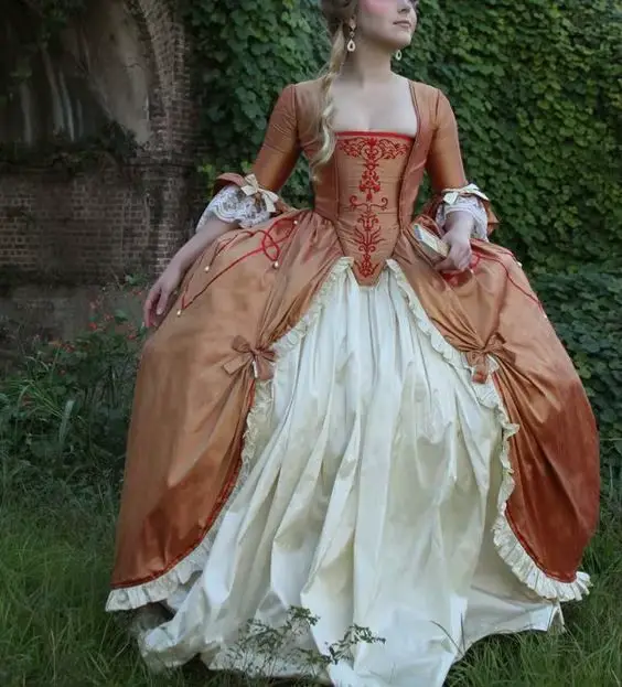Robe de Rhvictorienne rose Renaissance, Marie Antoinette, robe de cour française, robe de Rhvintage