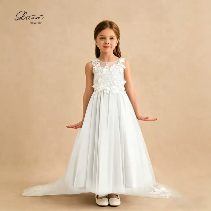 Robe de demoiselle d'honneur blanche sans manches avec appliques en dentelle