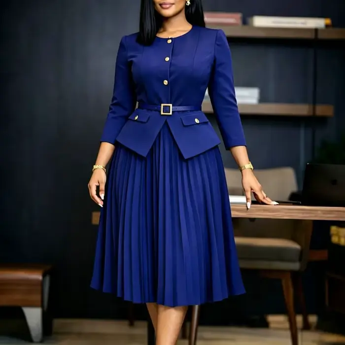 Robe Blazer Africaine pour Femme Bordeaux Plissée Mi-longue avec Manches Courtes Col Revers Col en V Élégante Formelle pour le Bureau