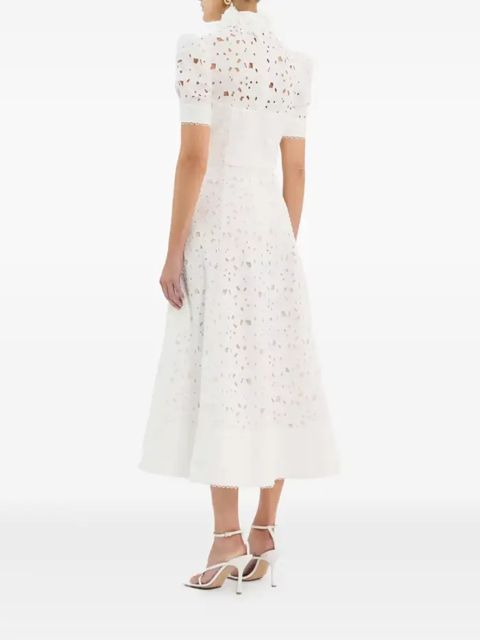 Robes de soirée blanches élégantes pour femmes, col haut, manches courtes, coupe trapèze, longueur t