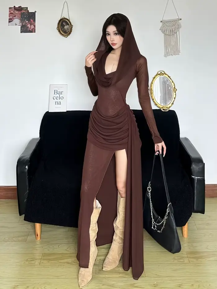 Robes longues à capuche pour femmes