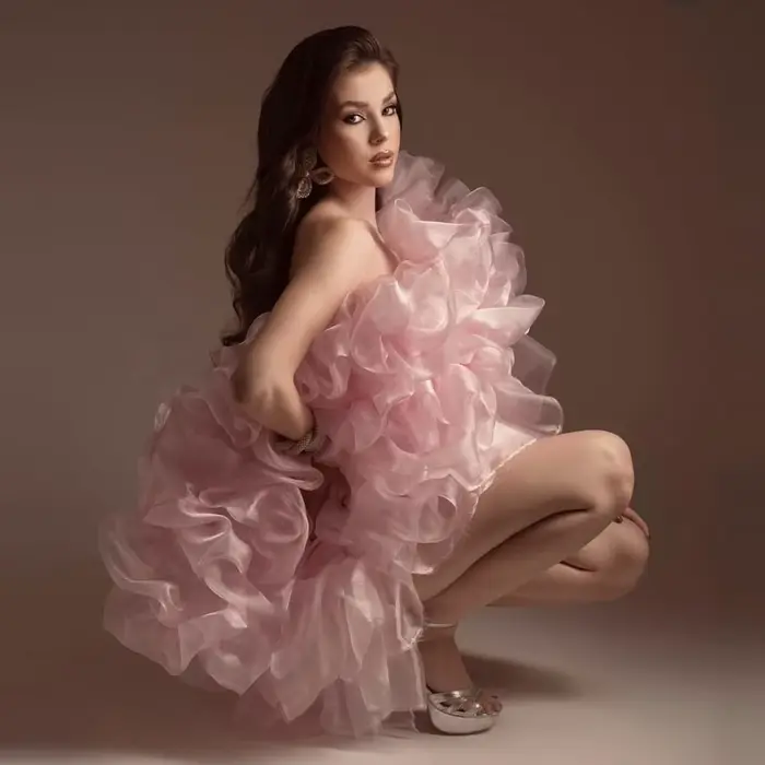 Robe asymétrique à une épaule pour anniversaire