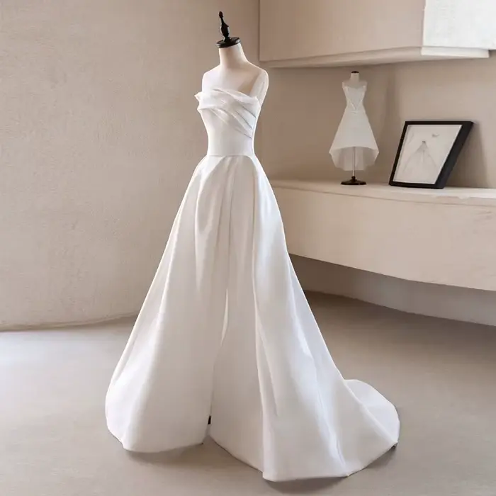 Robes de mariée de luxe françaises en satin blanc avec traîne pour la mariée 2026 – Robes de soirée 