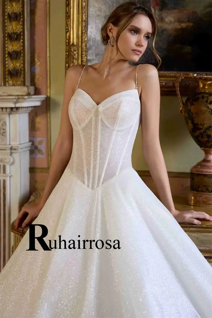 Robe de mariée personnalisée Ruhair Rosa sans manches avec fermeture éclair, train court plissé pour femmes occasions spéciales