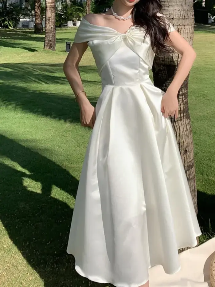 Robe Horetong Bow Slash en polyester avec décoration d'arc pour femmes, silhouette aiguille, coupe régulière, pour soirée et occasions spéciales ```
