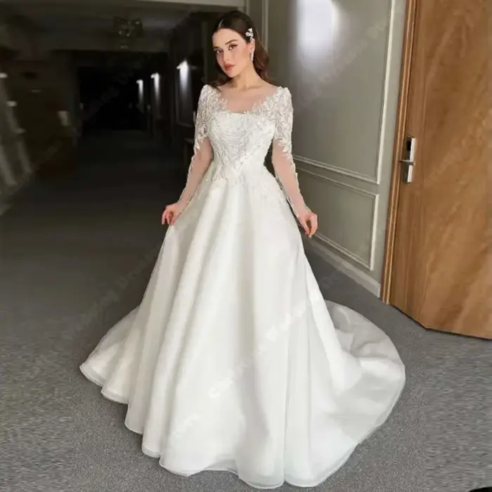 Robes de mariée en mousseline de soie scintillante pour femmes, dentelle, manches longues, longueur
