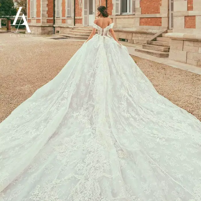 Robes de mariée épaules dénudées LelaAcra pour femmes 2026