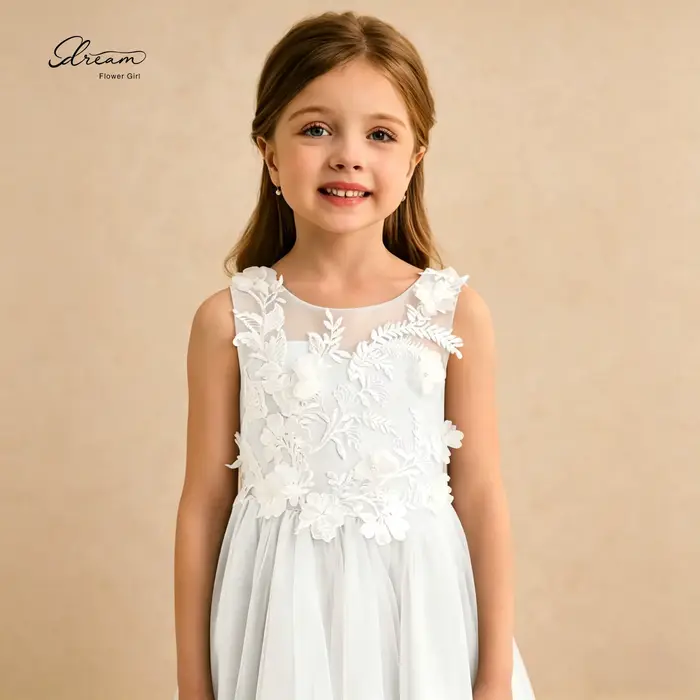 Robe de demoiselle d'honneur blanche sans manches avec appliques en dentelle