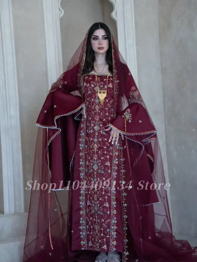 Robe de mariée afghane de luxe bordeaux à manches évasées, broderie perlée, pour le jour du Nikkah, 