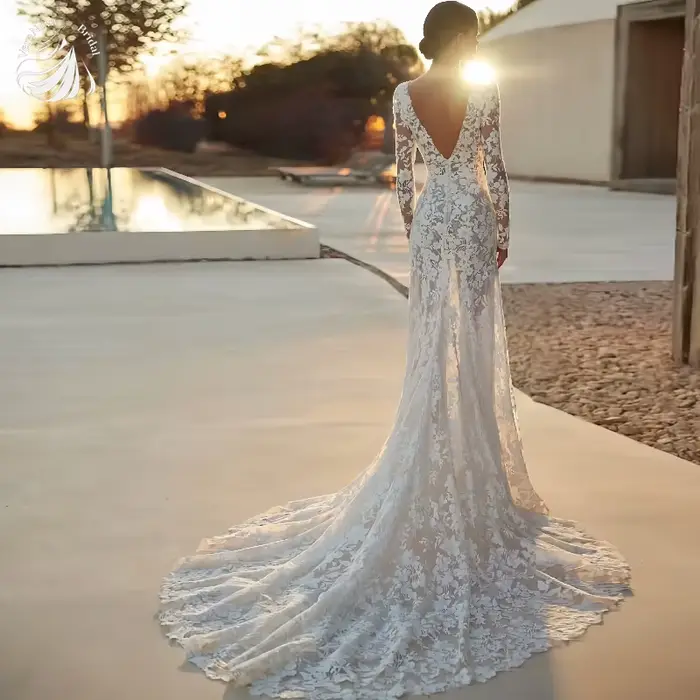 Robe de mariée personnalisée en polyester sirène à manches longues avec col en V et dentelle élégante pour femmes occasions spéciales