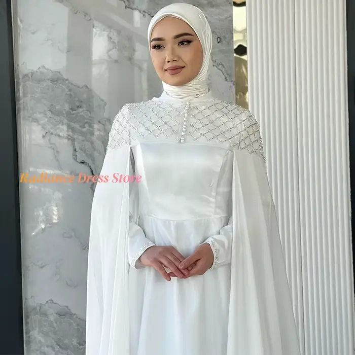 Robe de soirée classique en mousseline de soie blanche