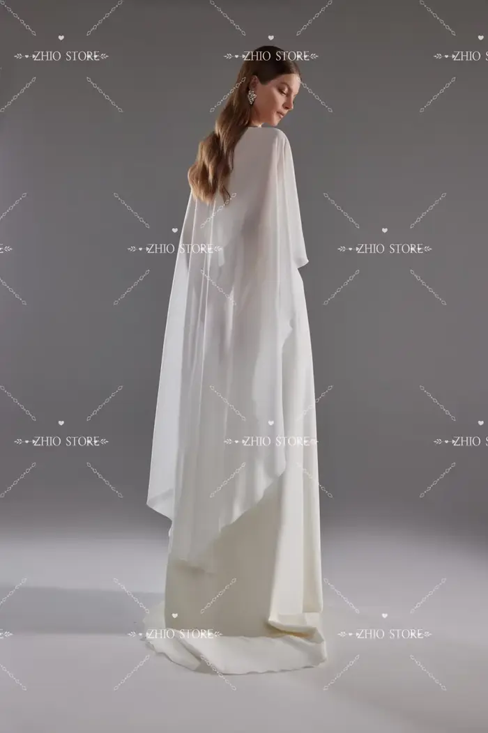 Robe de mariée sirène fluide ZHIO en satin mat et mousseline pour mariée élégante avec dos à lacets et décolleté Mon Amour