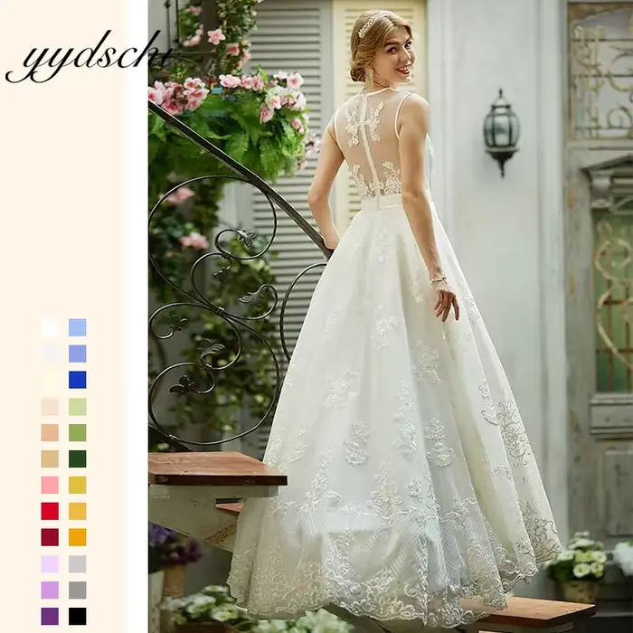 Robe de mariée de luxe en polyester avec décolleté plongeant et dos à lacets pour femmes occasions spéciales comme les mariages et les cérémonies de remise de diplômes