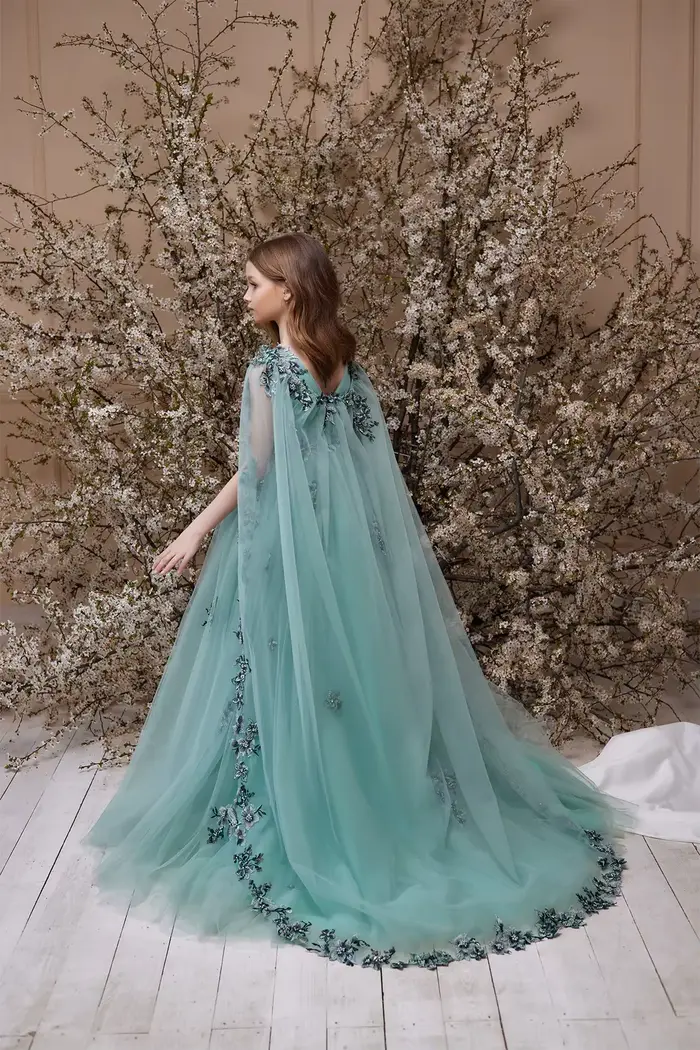 Nouvelle Robe de Demoiselle d'Honneur Chic 2026 en Maille avec Fleurs, Élégante, Ornée de Perles Florales en Relief, Jupe Tutu à Col en V Profond pour Filles, Idéale pour Spectacles et Fêtes